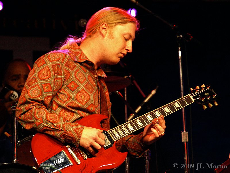 043Luminato_ Derek Trucks_06072009.JPG